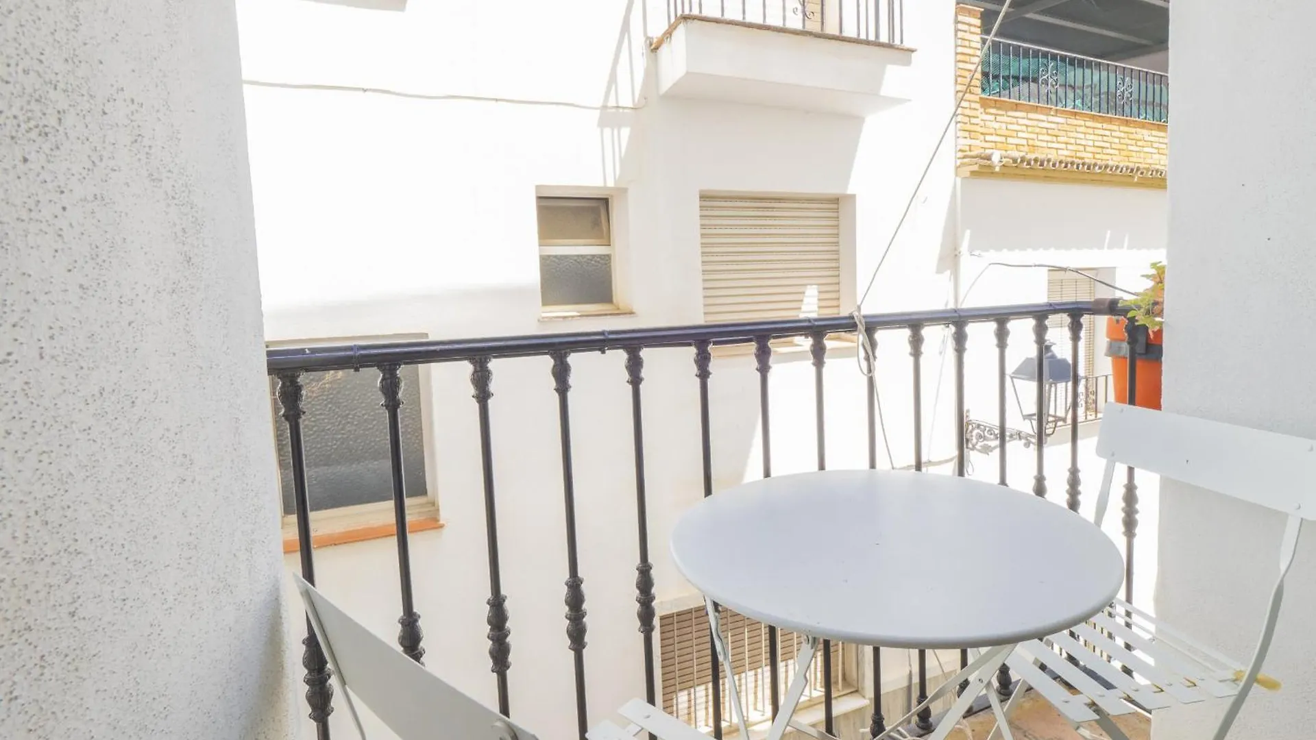 Guest house Cubo'S Hostal La Plaza Room 102 With Breakfast Tolox Spain