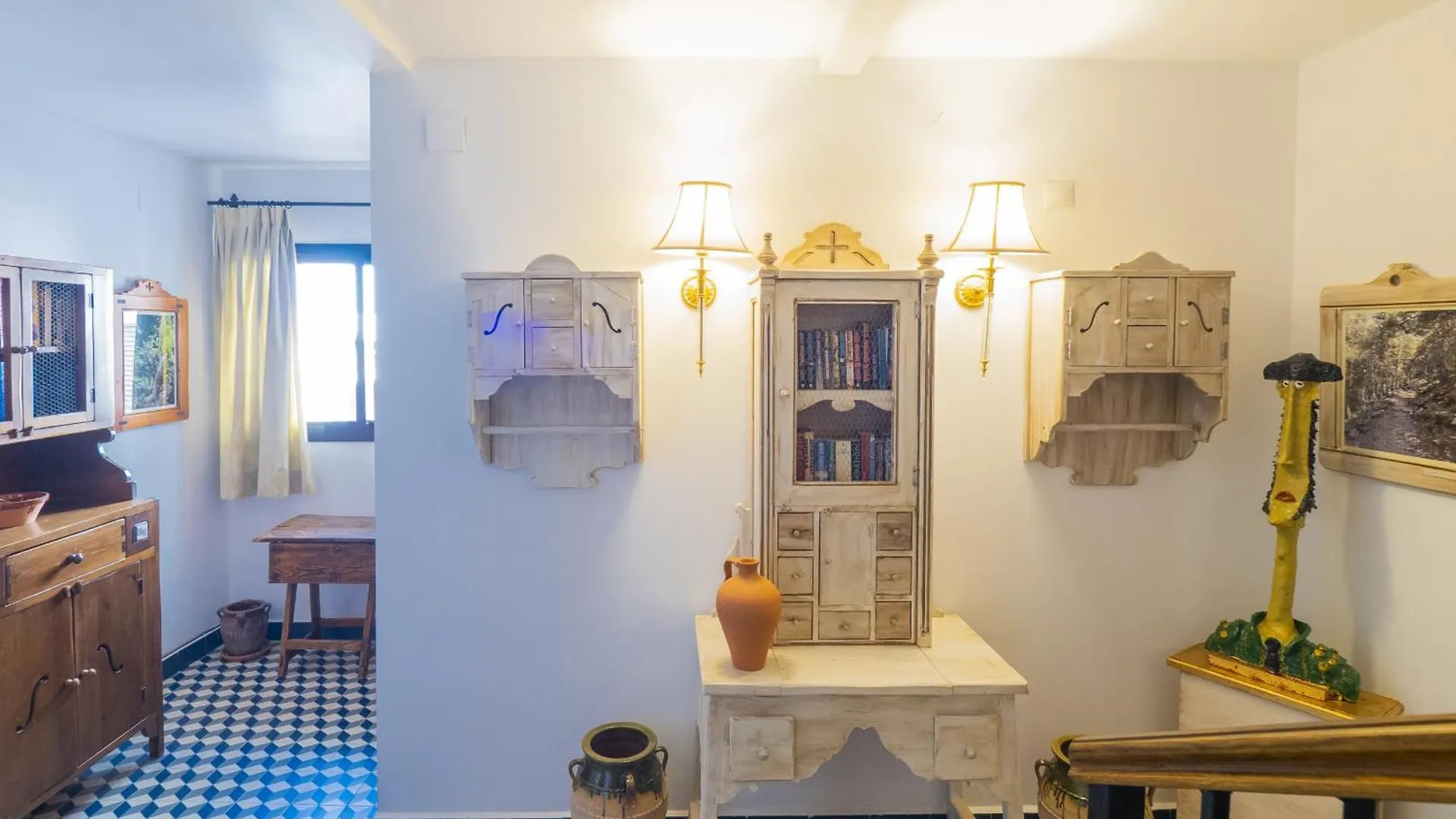 Cubo'S Hostal La Plaza Room 102 With Breakfast Tolox